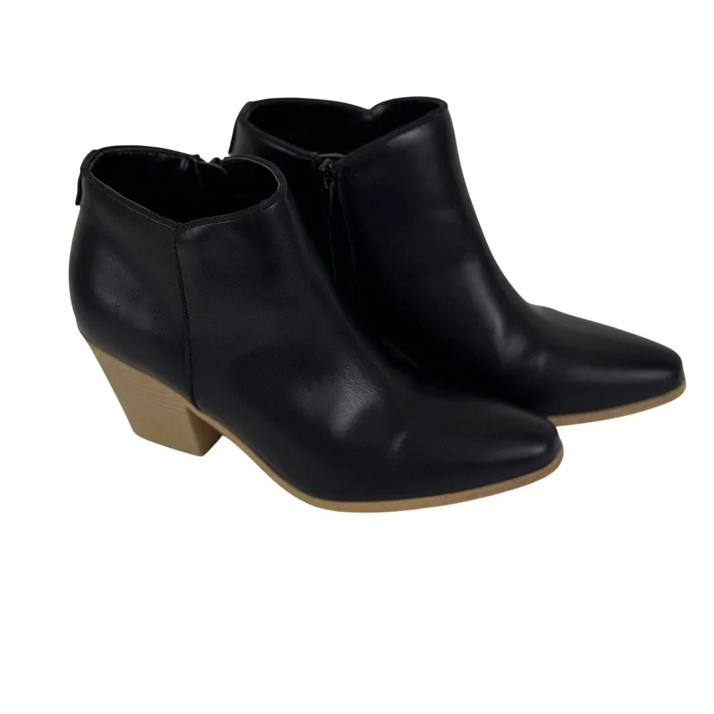 JustFab Black‎ Ankle Boots Clean Girl Minimalist Modern Chic Block Heel Size 8